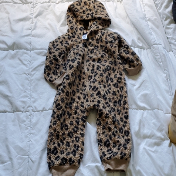 Carter's Tan and Black Animal Print Leopard Coveralls. 18 Month - Picture 1 of 2